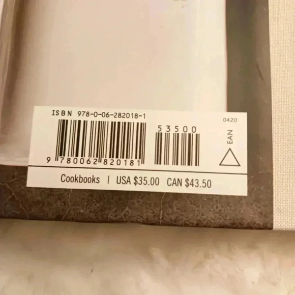 Magnolia Table hardback cook book. Joanna Gaines - Picture 6 of 7